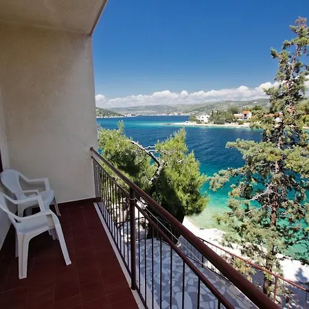 And Porto Apartment Razanj