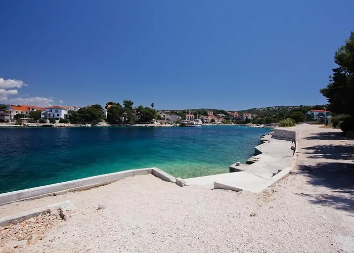 Apartmán And Porto Ražanj